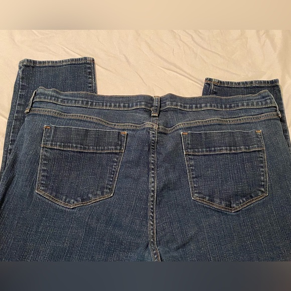 Old Navy sweetheart jeans. Size 20. - Picture 3 of 4